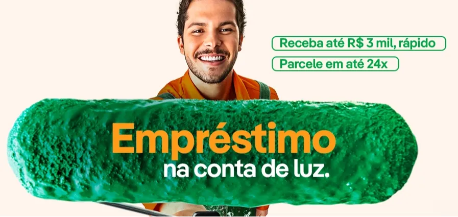 Pessoa usando o empréstimo Crefaz